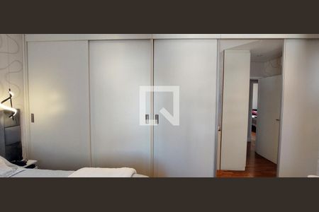 Apartamento à venda com 120m², 4 quartos e 2 vagasQuarto 1