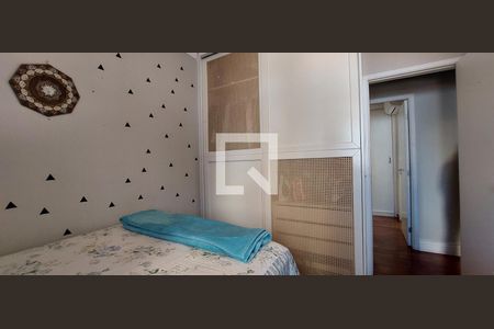 Apartamento à venda com 120m², 4 quartos e 2 vagasQuarto 2