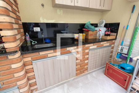 Casa à venda com 82m², 3 quartos e 2 vagasQuintal
