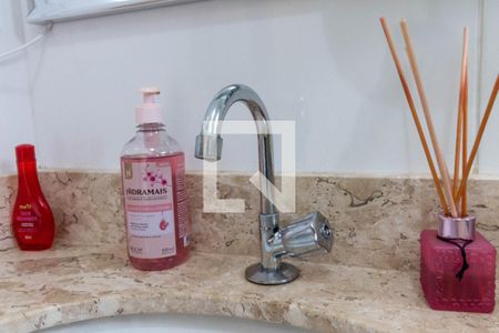 Casa à venda com 82m², 3 quartos e 2 vagasBanheiro - torneira