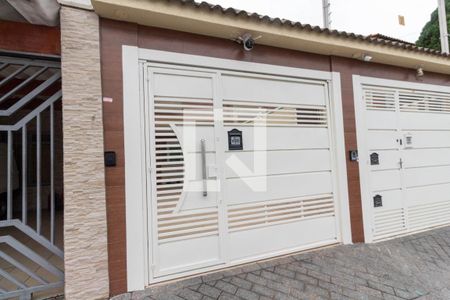 Casa à venda com 82m², 3 quartos e 2 vagasFachada