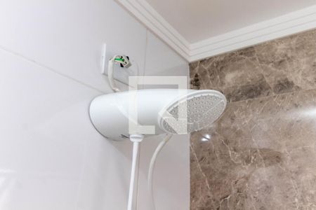 Casa à venda com 82m², 3 quartos e 2 vagasChuveiro