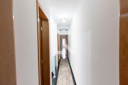 Casa à venda com 82m², 3 quartos e 2 vagasCorredor