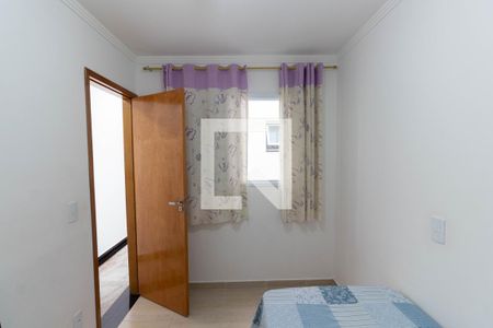 Casa à venda com 82m², 3 quartos e 2 vagasQuarto 2