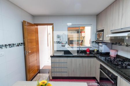 Casa à venda com 82m², 3 quartos e 2 vagasCozinha