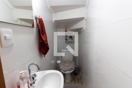 Casa à venda com 82m², 3 quartos e 2 vagasLavabo