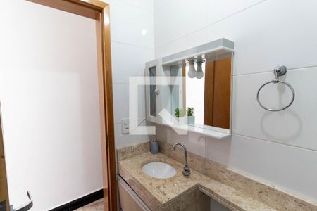 Casa à venda com 82m², 3 quartos e 2 vagasBanheiro 2