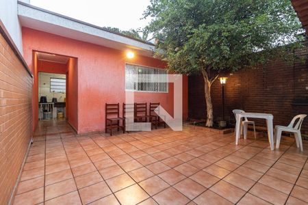 Casa à venda com 240m², 3 quartos e 2 vagasQuintal