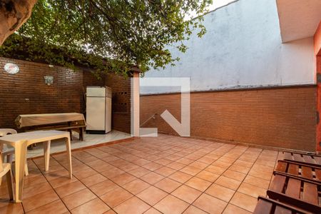Casa à venda com 240m², 3 quartos e 2 vagasQuintal