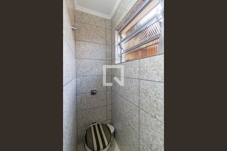 Casa à venda com 240m², 3 quartos e 2 vagasLavabo