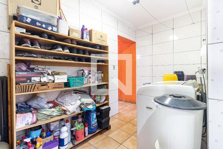 Casa à venda com 240m², 3 quartos e 2 vagasLavanderia