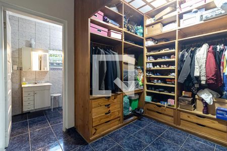 Casa à venda com 240m², 3 quartos e 2 vagasCloset da Suíte 