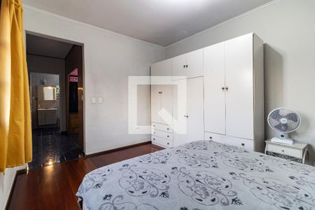 Casa à venda com 240m², 3 quartos e 2 vagasSuíte 