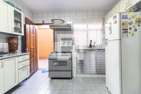 Casa à venda com 240m², 3 quartos e 2 vagasCozinha