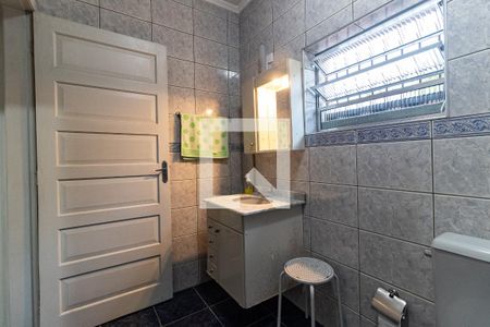 Casa à venda com 240m², 3 quartos e 2 vagasBanheiro da Suíte 