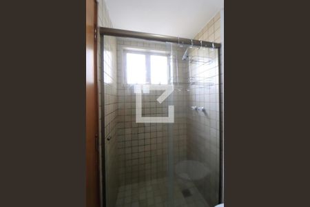 Banheiro do Quarto 1 de apartamento para alugar com 3 quartos, 76m² em Vila Rossi, Campinas