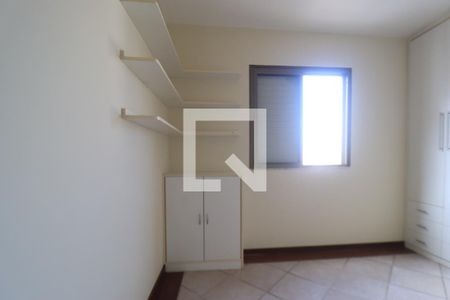 Quarto 2 de apartamento para alugar com 3 quartos, 76m² em Vila Rossi, Campinas