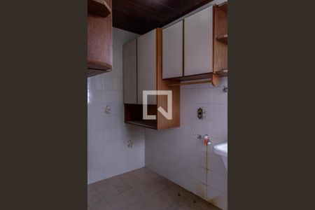 Casa à venda com 225m², 3 quartos e 3 vagas Casa à venda com 225m², 3 quartos e 3 vagasCozinha