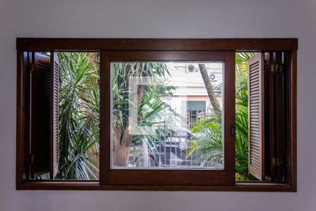 Sala de casa à venda com 3 quartos, 225m² em Santana, Porto Alegre