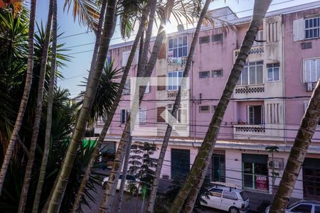 Casa à venda com 225m², 3 quartos e 3 vagas Casa à venda com 225m², 3 quartos e 3 vagasVista do Quarto 2