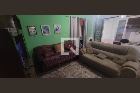 Sala de casa para alugar com 4 quartos, 140m² em Santa Isabel, Viamão