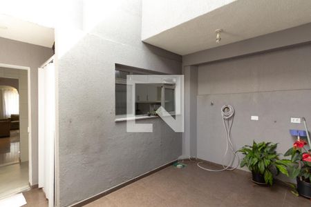Casa para alugar com 120m², 2 quartos e 2 vagas Casa para alugar com 120m², 2 quartos e 2 vagasQuintal