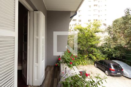 Casa para alugar com 120m², 2 quartos e 2 vagas Casa para alugar com 120m², 2 quartos e 2 vagasQuarto 2 varanda
