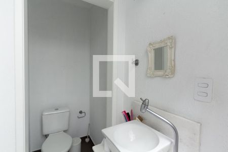 Casa para alugar com 120m², 2 quartos e 2 vagas Casa para alugar com 120m², 2 quartos e 2 vagasBanheiro de serviço