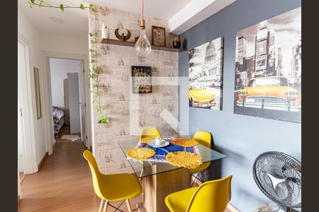 Apartamento para alugar com 55m², 2 quartos e 1 vagaSala