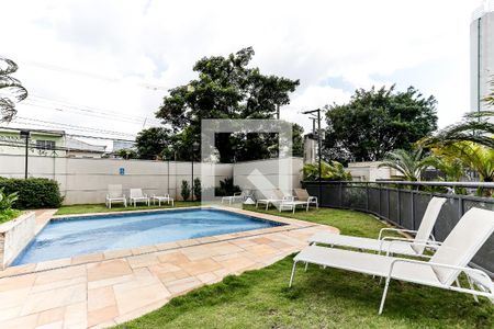 Apartamento à venda com 47m², 2 quartos e 1 vaga Apartamento à venda com 47m², 2 quartos e 1 vagaÁrea Comum - Piscina
