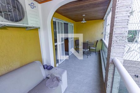 Sala de casa de condomínio para alugar com 3 quartos, 200m² em Vila Valqueire, Rio de Janeiro