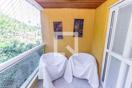 Sala de casa de condomínio para alugar com 3 quartos, 200m² em Vila Valqueire, Rio de Janeiro