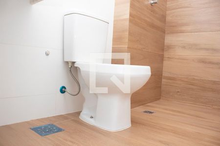 Banheiro Social de apartamento à venda com 3 quartos, 74m² em Sagrada Família, Belo Horizonte