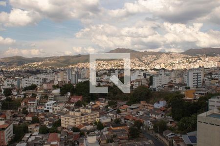 Cobertura - Vista de apartamento à venda com 2 quartos, 135m² em Sagrada Família, Belo Horizonte