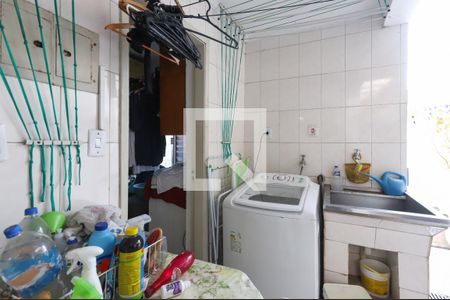 Casa à venda com 202m², 3 quartos e 4 vagas Casa à venda com 202m², 3 quartos e 4 vagasLavanderia