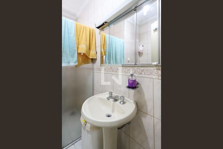 Casa à venda com 202m², 3 quartos e 4 vagas Casa à venda com 202m², 3 quartos e 4 vagasBanheiro da Suíte 2