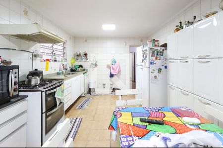 Casa à venda com 202m², 3 quartos e 4 vagas Casa à venda com 202m², 3 quartos e 4 vagasCozinha