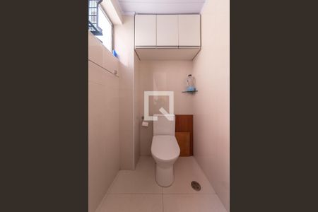 Apartamento à venda com 66m², 3 quartos e 1 vaga Apartamento à venda com 66m², 3 quartos e 1 vagaBanheiro de Serviço