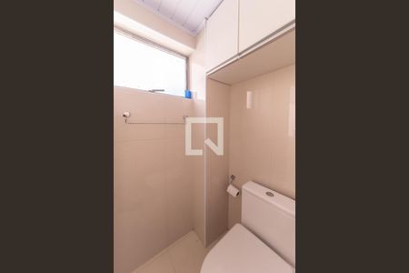 Apartamento à venda com 66m², 3 quartos e 1 vaga Apartamento à venda com 66m², 3 quartos e 1 vagaBanheiro de Serviço