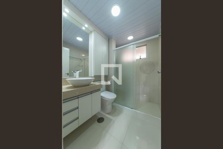 Apartamento à venda com 66m², 3 quartos e 1 vaga Apartamento à venda com 66m², 3 quartos e 1 vagaBanheiro Social