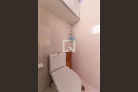 Apartamento à venda com 66m², 3 quartos e 1 vaga Apartamento à venda com 66m², 3 quartos e 1 vagaBanheiro de Serviço
