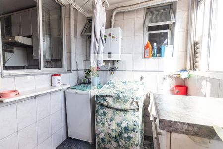Apartamento à venda com 150m², 3 quartos e 2 vagas Apartamento à venda com 150m², 3 quartos e 2 vagasÁrea de serviço