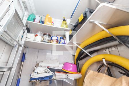 Apartamento à venda com 150m², 3 quartos e 2 vagas Apartamento à venda com 150m², 3 quartos e 2 vagasBanheiro de serviço