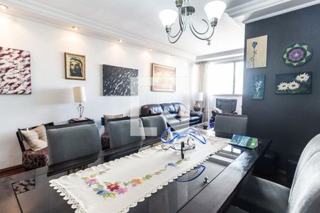 Apartamento à venda com 150m², 3 quartos e 2 vagas Apartamento à venda com 150m², 3 quartos e 2 vagasSala de jantar