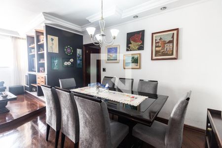 Apartamento à venda com 150m², 3 quartos e 2 vagas Apartamento à venda com 150m², 3 quartos e 2 vagasSala de jantar