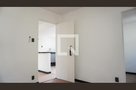 Quarto de casa para alugar com 2 quartos, 80m² em Vila do Bosque, São Paulo