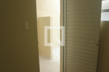 Quarto de Serviço de casa para alugar com 2 quartos, 100m² em Vila Anhanguera, São Paulo