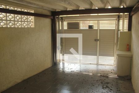 Garagem de casa para alugar com 2 quartos, 100m² em Vila Anhanguera, São Paulo