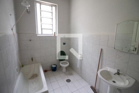Casa à venda com 96m², 2 quartos e 1 vagaBanheiro