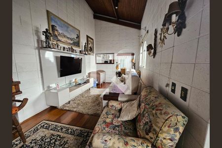 Sala de casa para alugar com 3 quartos, 201m² em Jardim Leonor, São Paulo